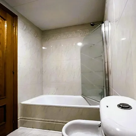 Apto Con Garaje Admite Mascotas * Valladolid