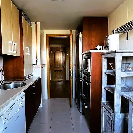 Apto Con Garaje Admite Mascotas Apartment *