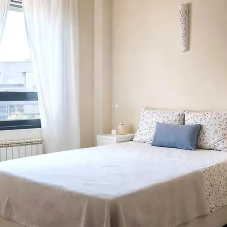 Luminoso Con Garaje. Pet Friendly Lejlighed *