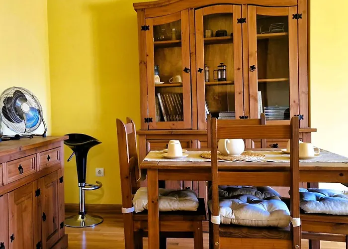 Apto Con Garaje Admite Mascotas * Valladolid