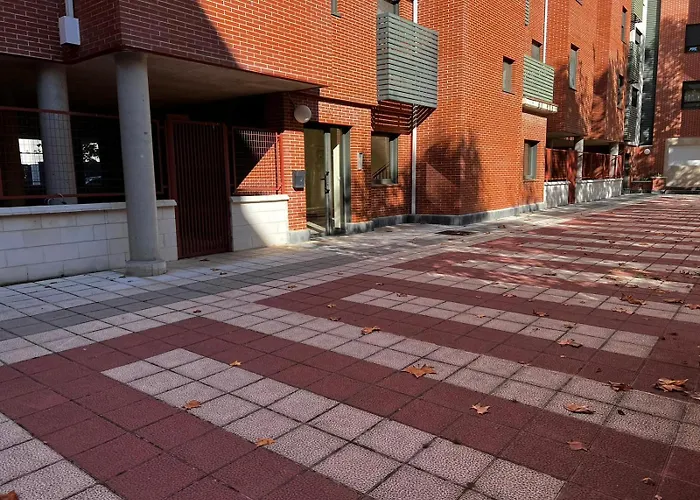 Luminoso Apartamento Con Garaje. Pet Friendly Appartement *